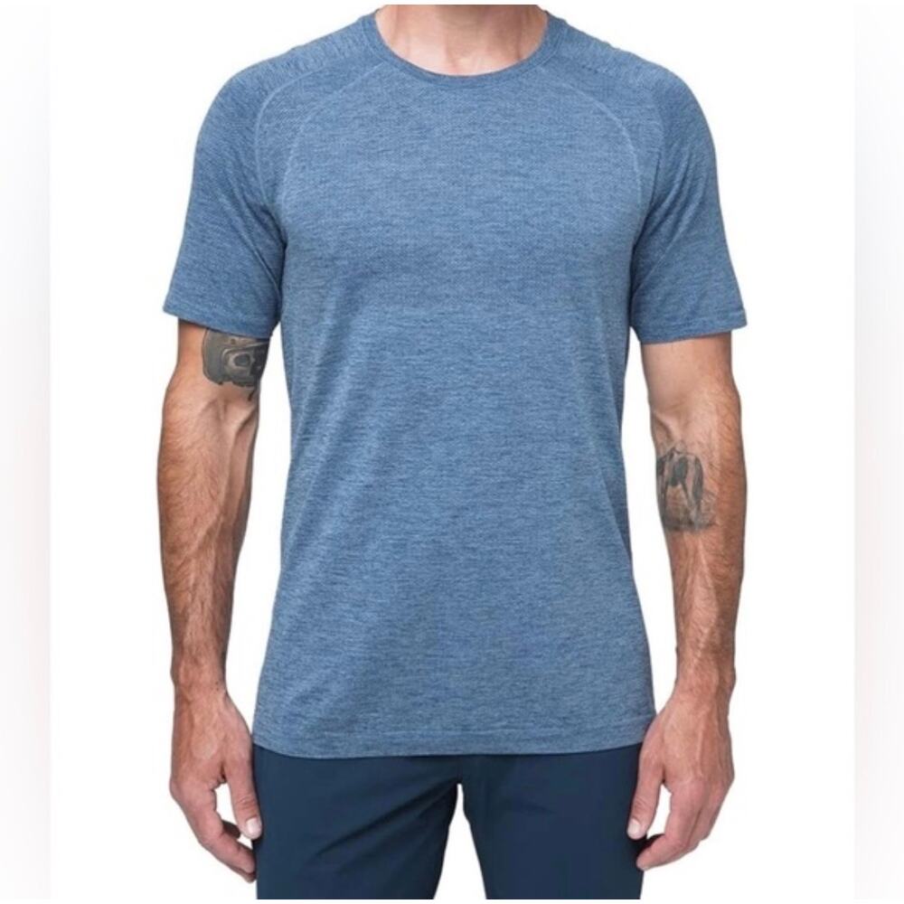 Lululemon Mens Metal Vent Tech Workout Shirt Blue Size XL Athletic Wear
